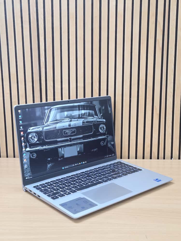 Inspiron 15 3511