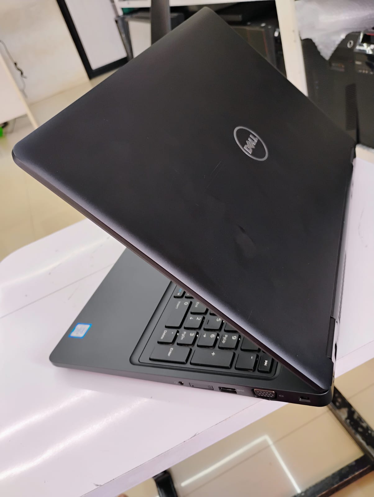 latitude 5580