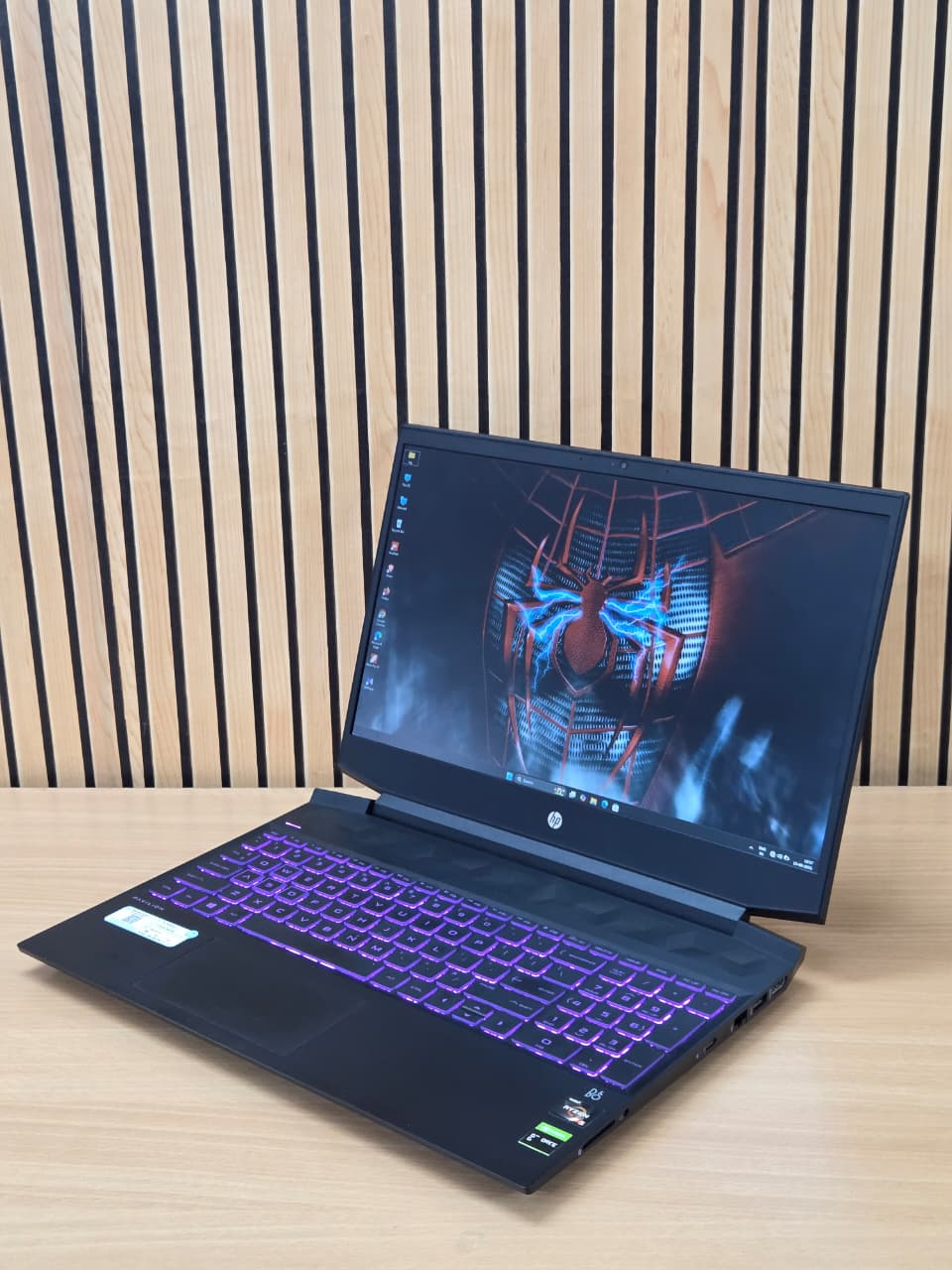 HP