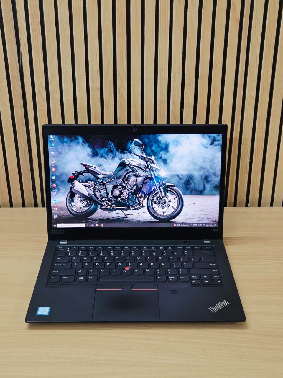 Thinkpad T490