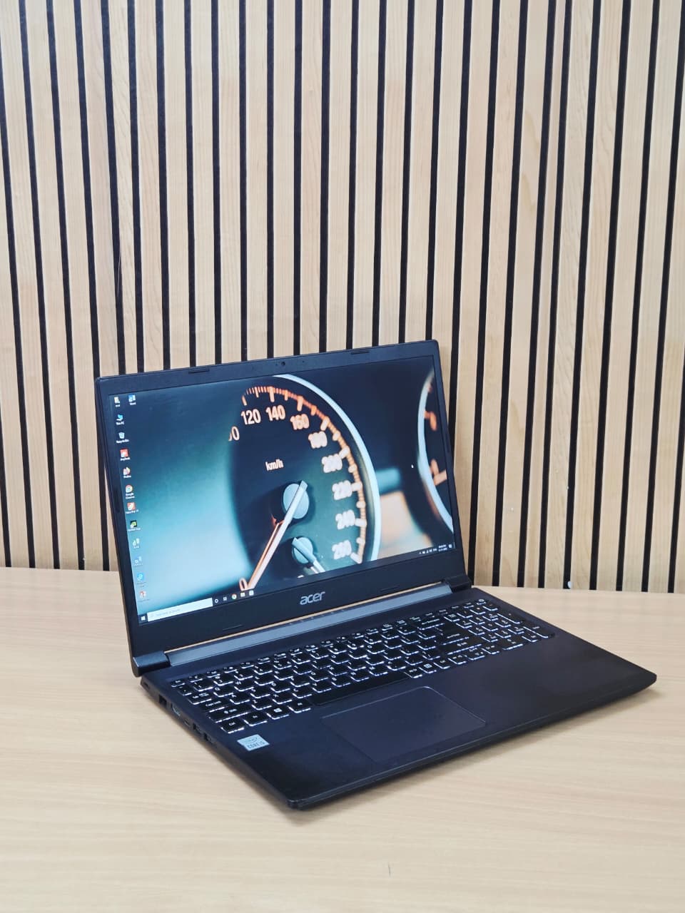 Acer Aspire A715-75G