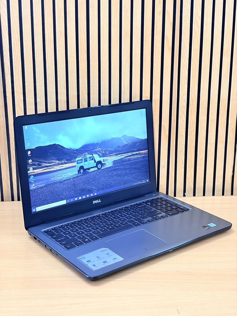 Dell Inspiron 5567