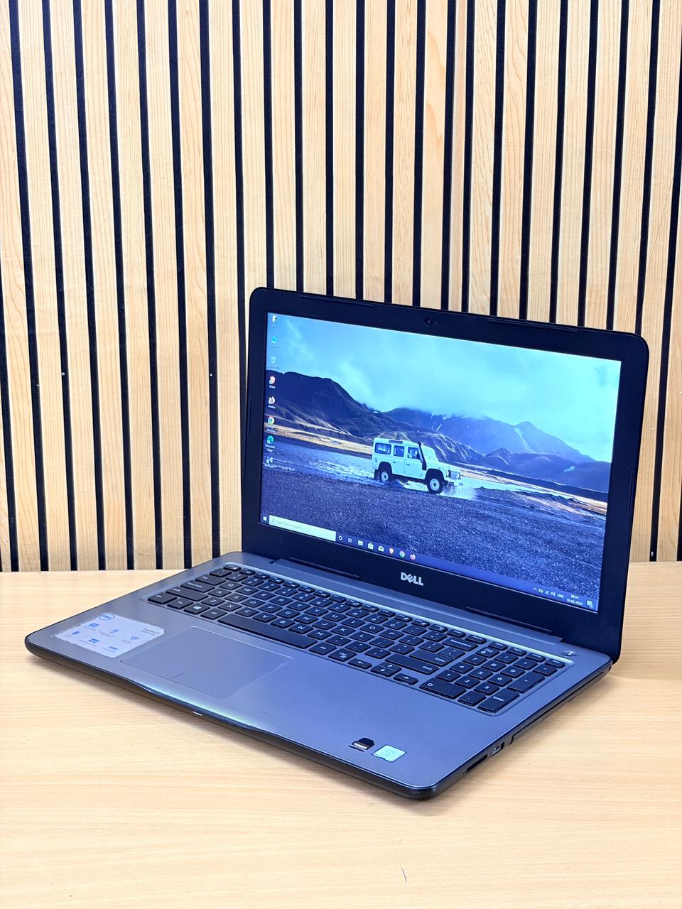 Dell Inspiron 5567
