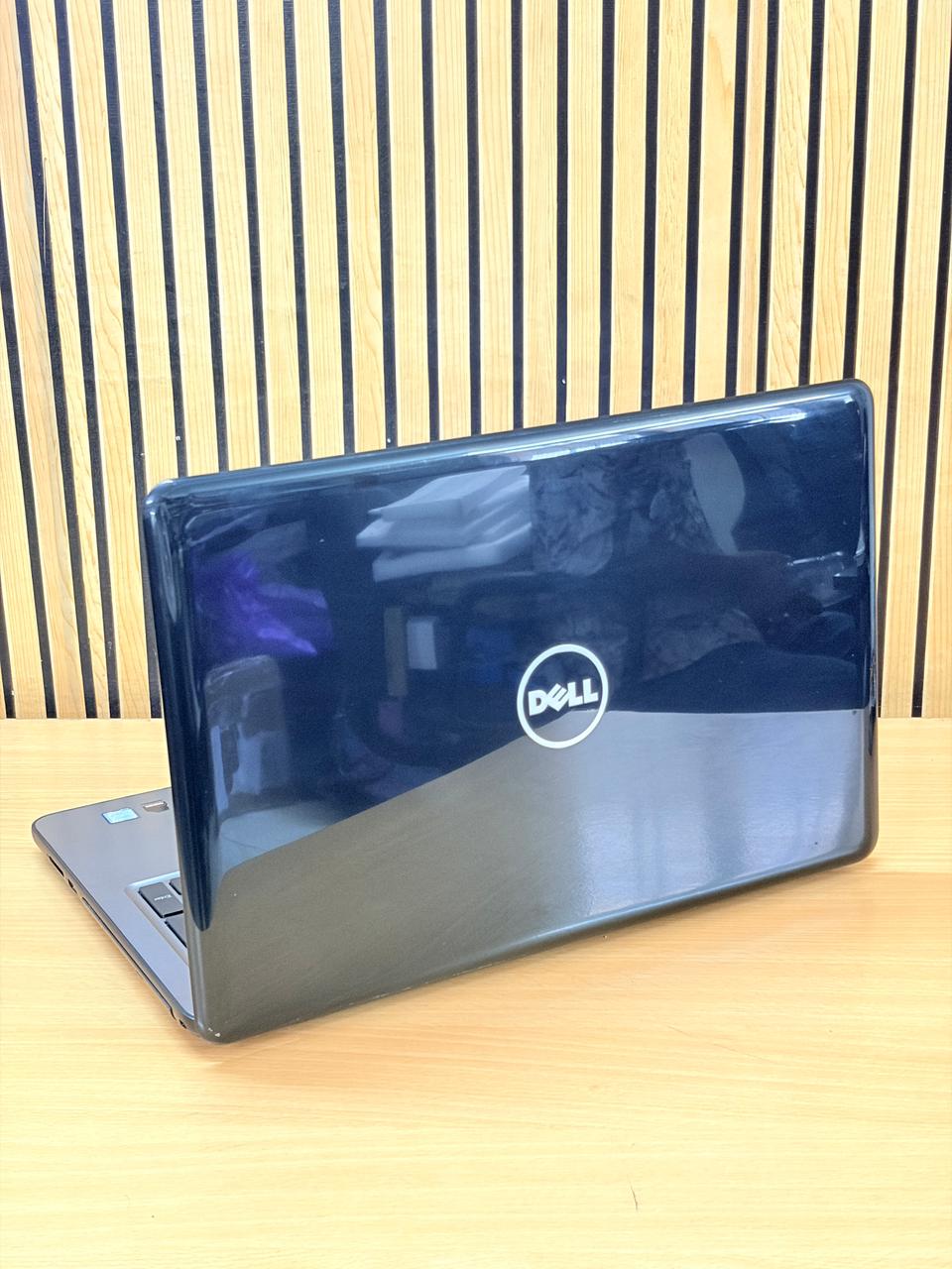 Dell Inspiron 5567