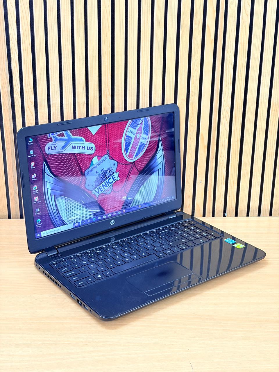 Hp 15-r210ne