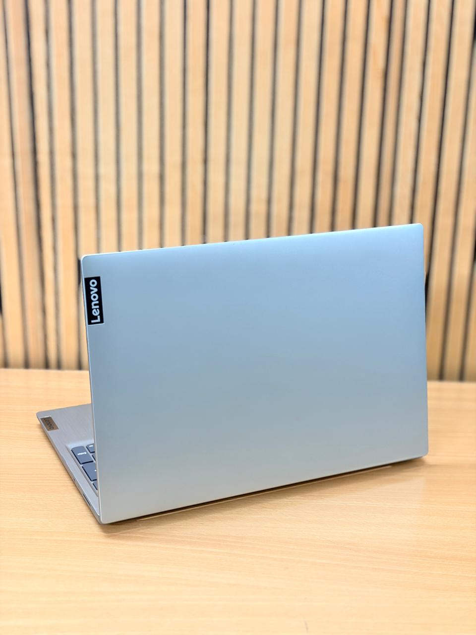 Lenovo Ideapad 3 15IIL05 I3