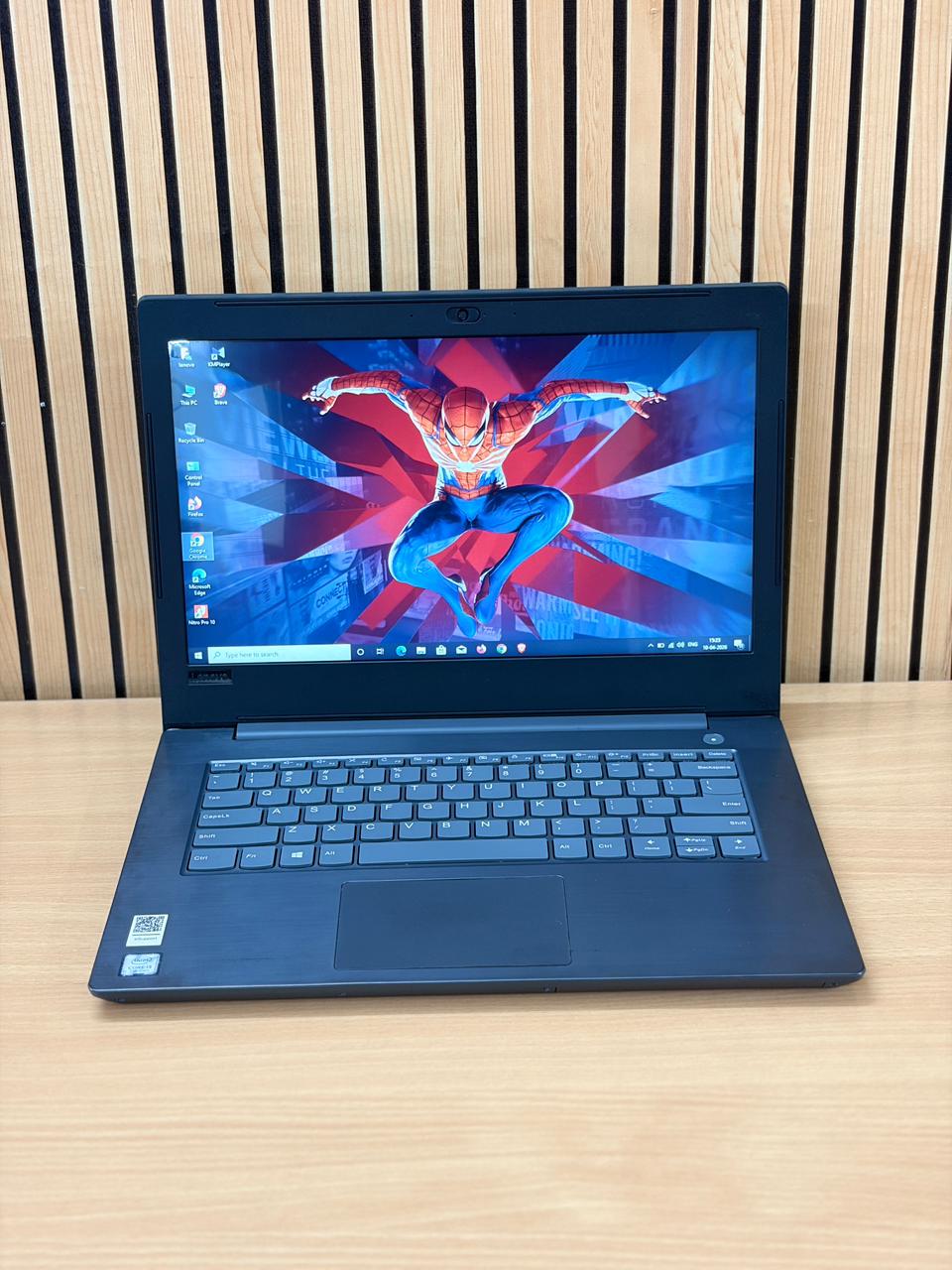 Lenovo V330-14IKB