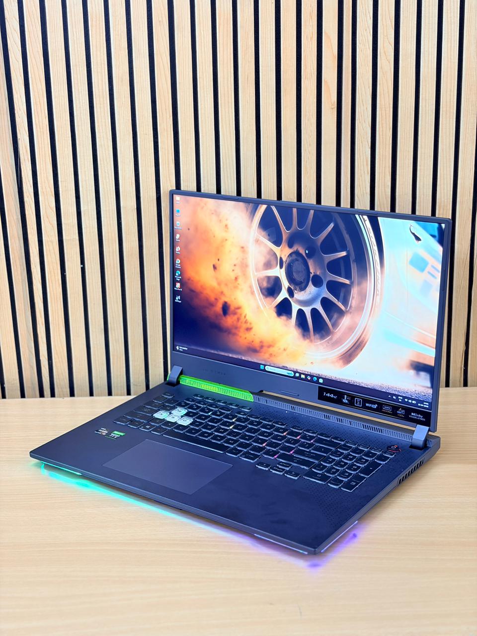 Asus Rog Strix G713RC