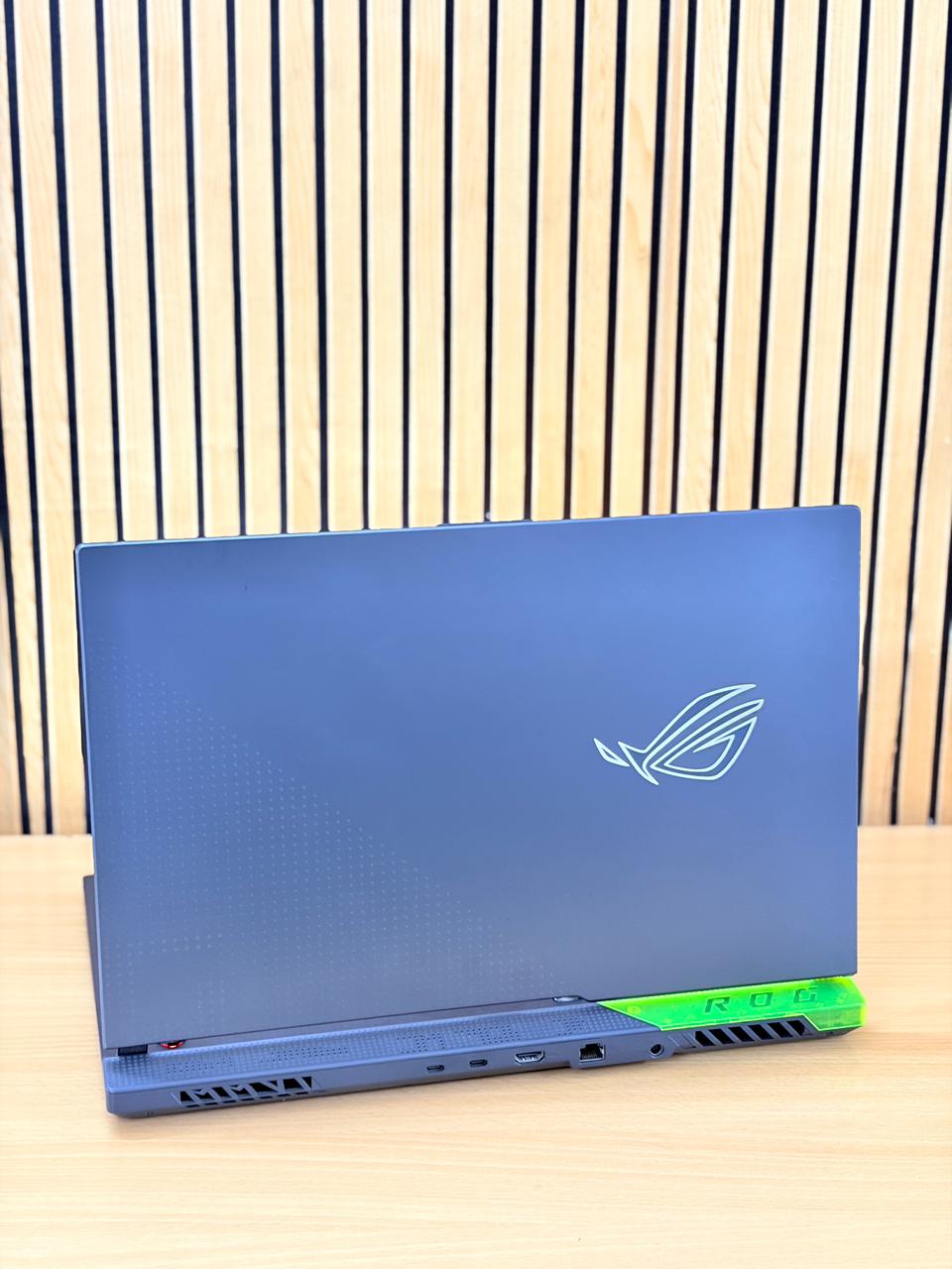 Asus Rog Strix G713RC