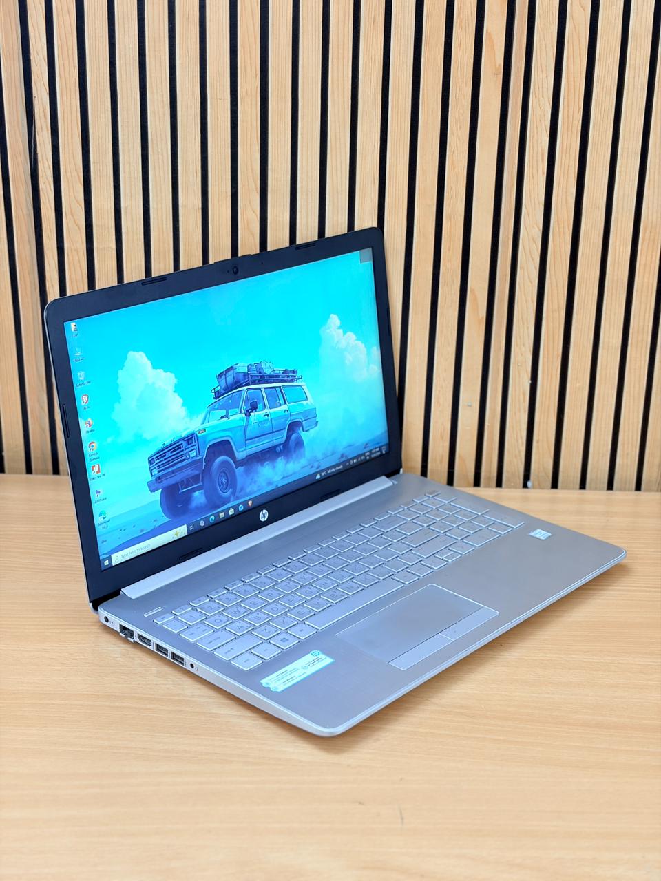 Hp 15-da0326TU