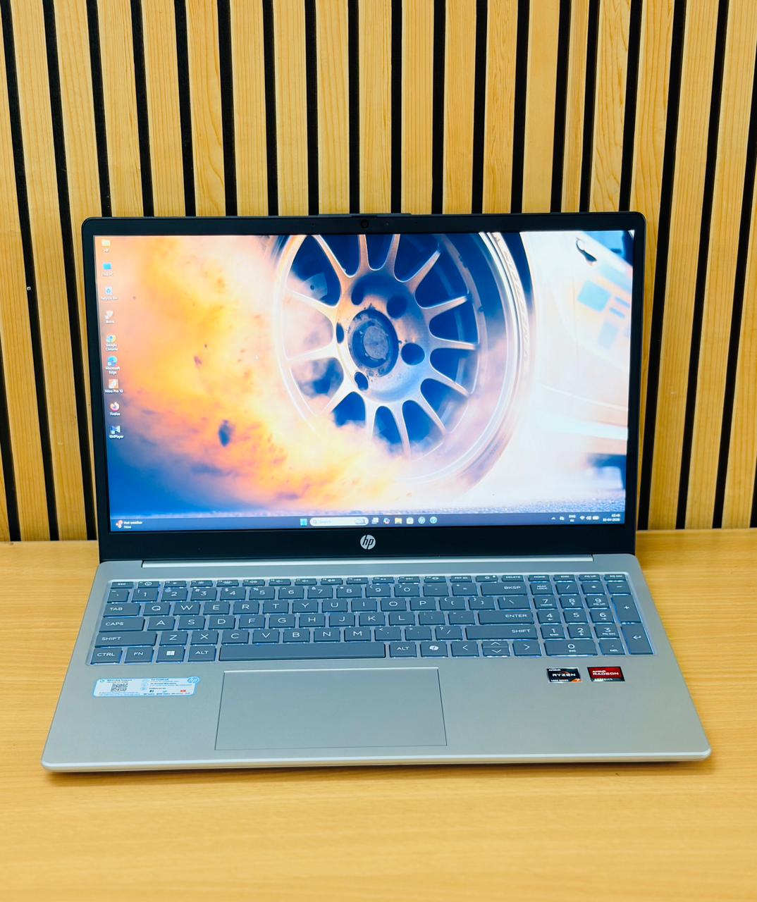 HP 15-fc0476AU