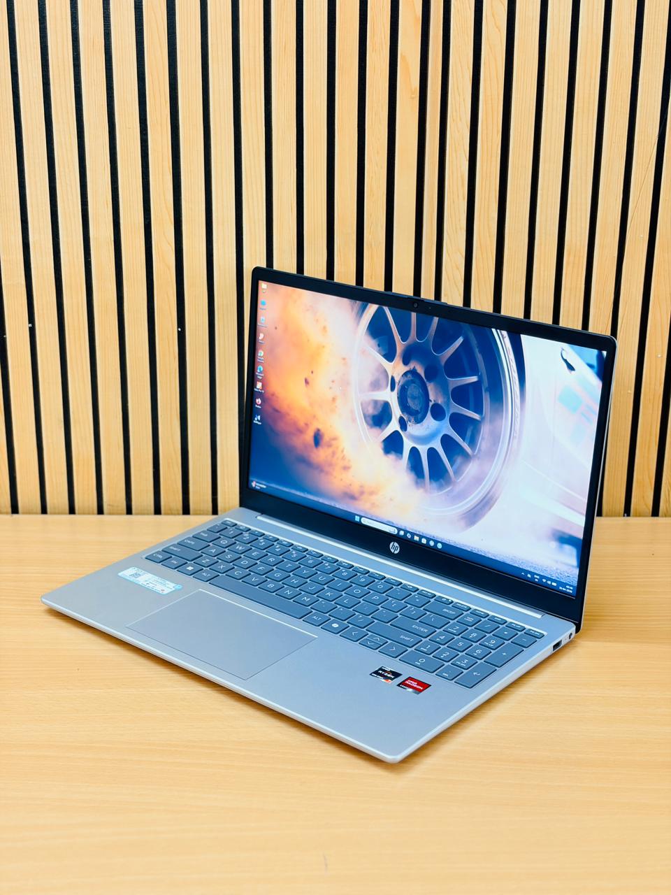 HP 15-fc0476AU