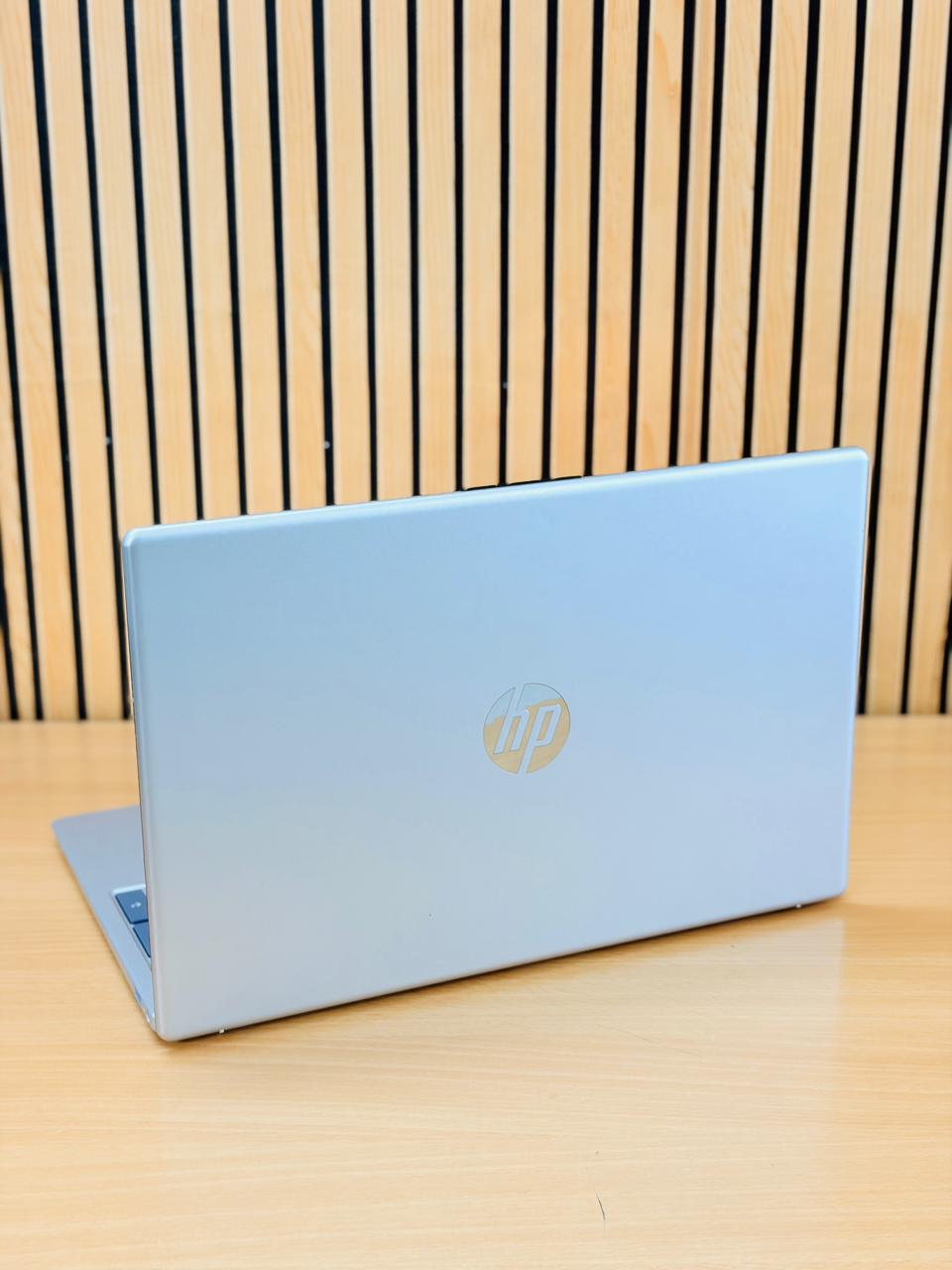 HP 15-fc0476AU