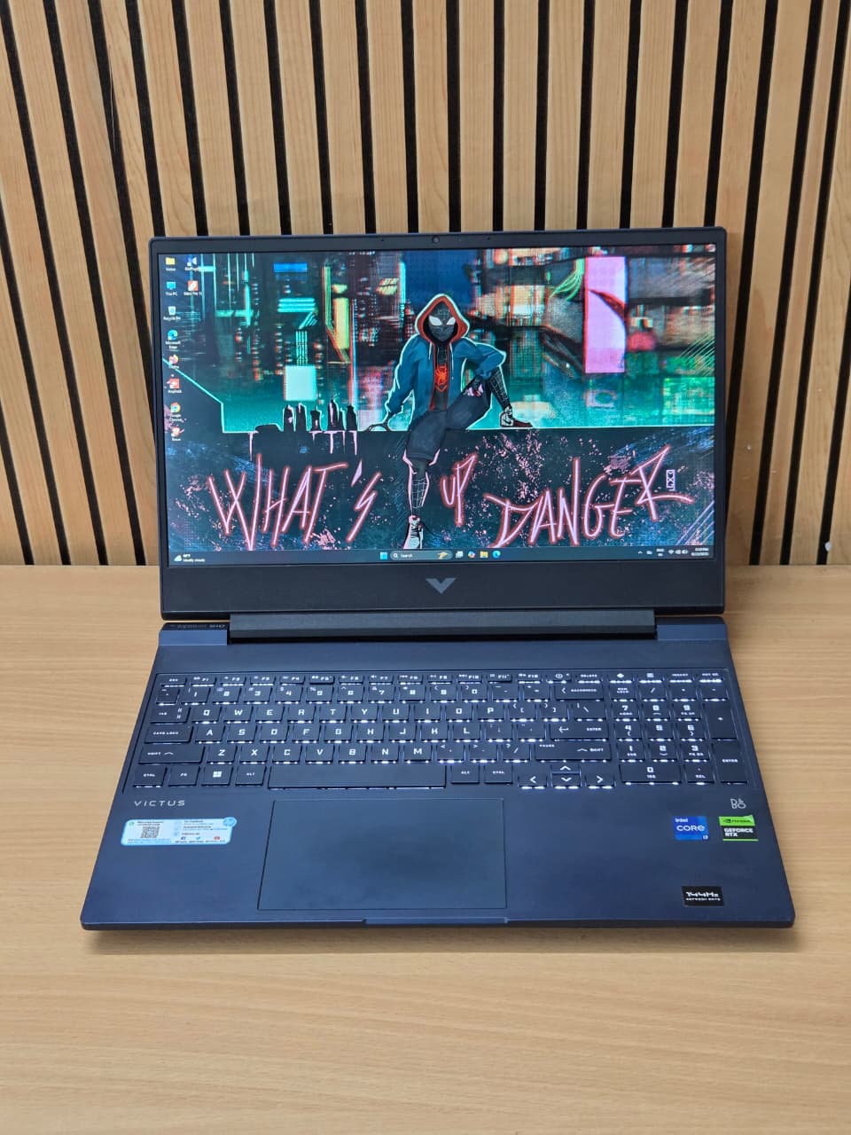 Victus Gaming 15-fa0354TX