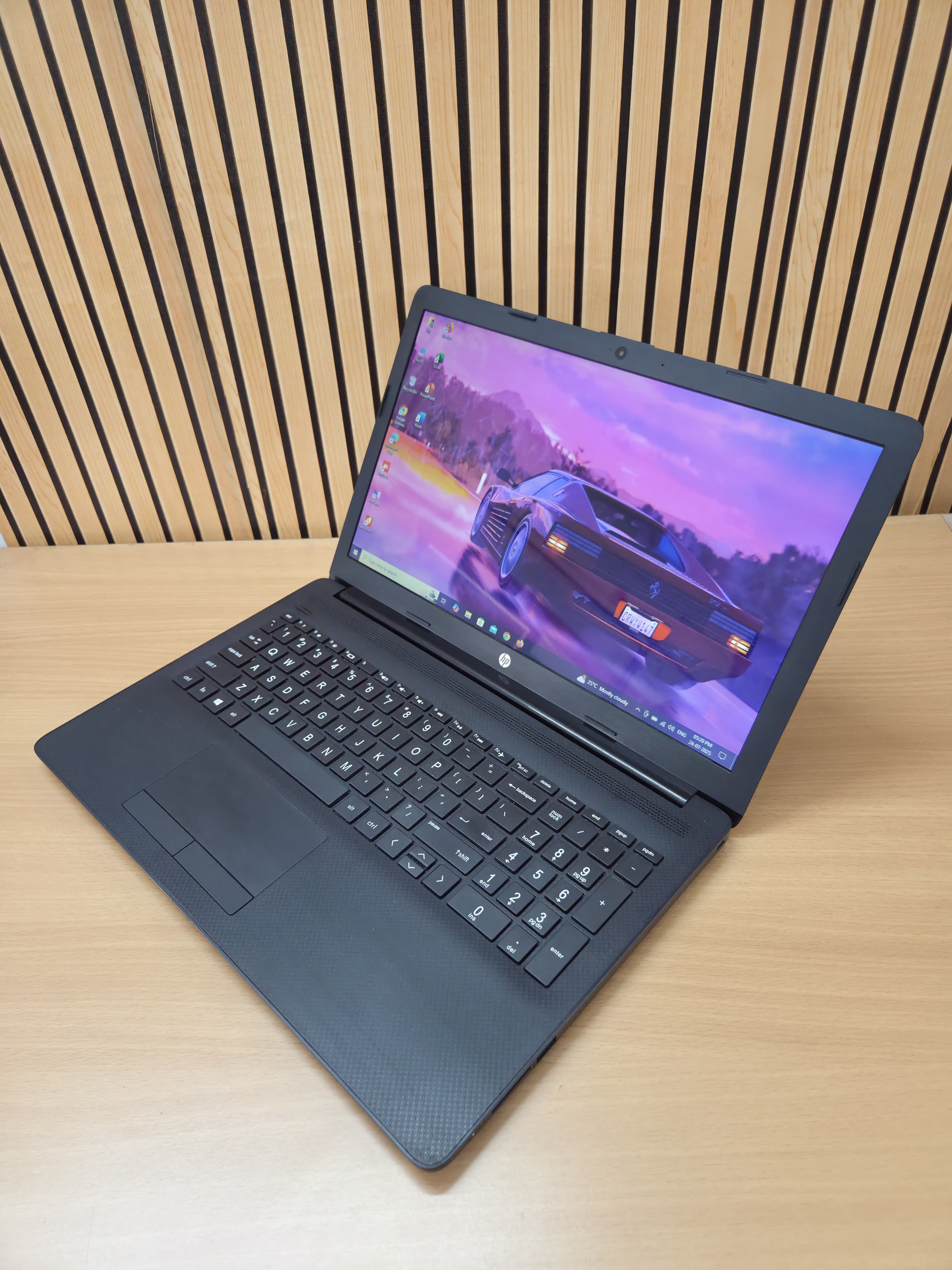 15 DB1069AU