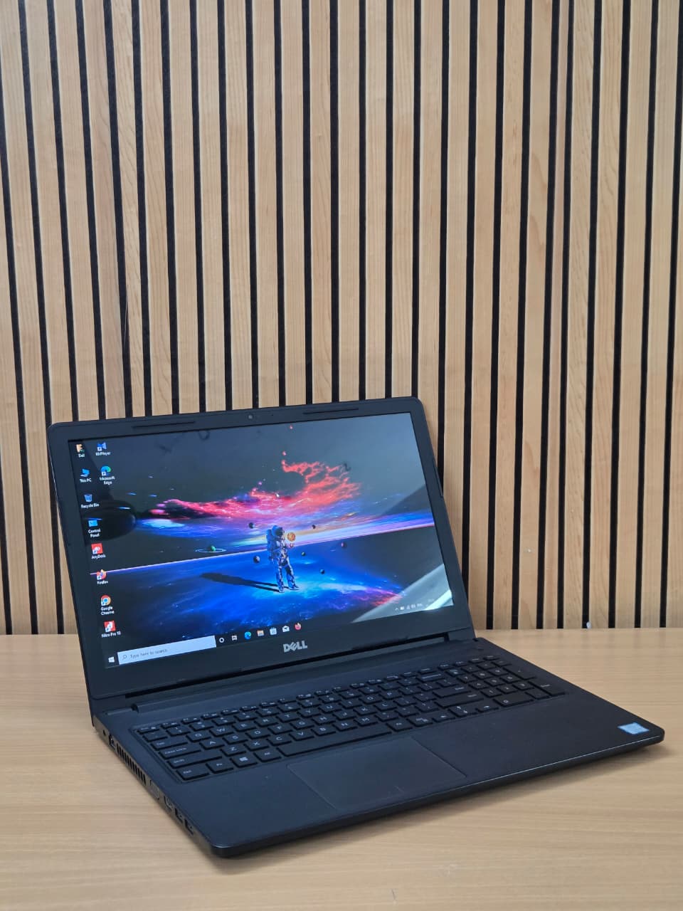 Inspiron 15-3568