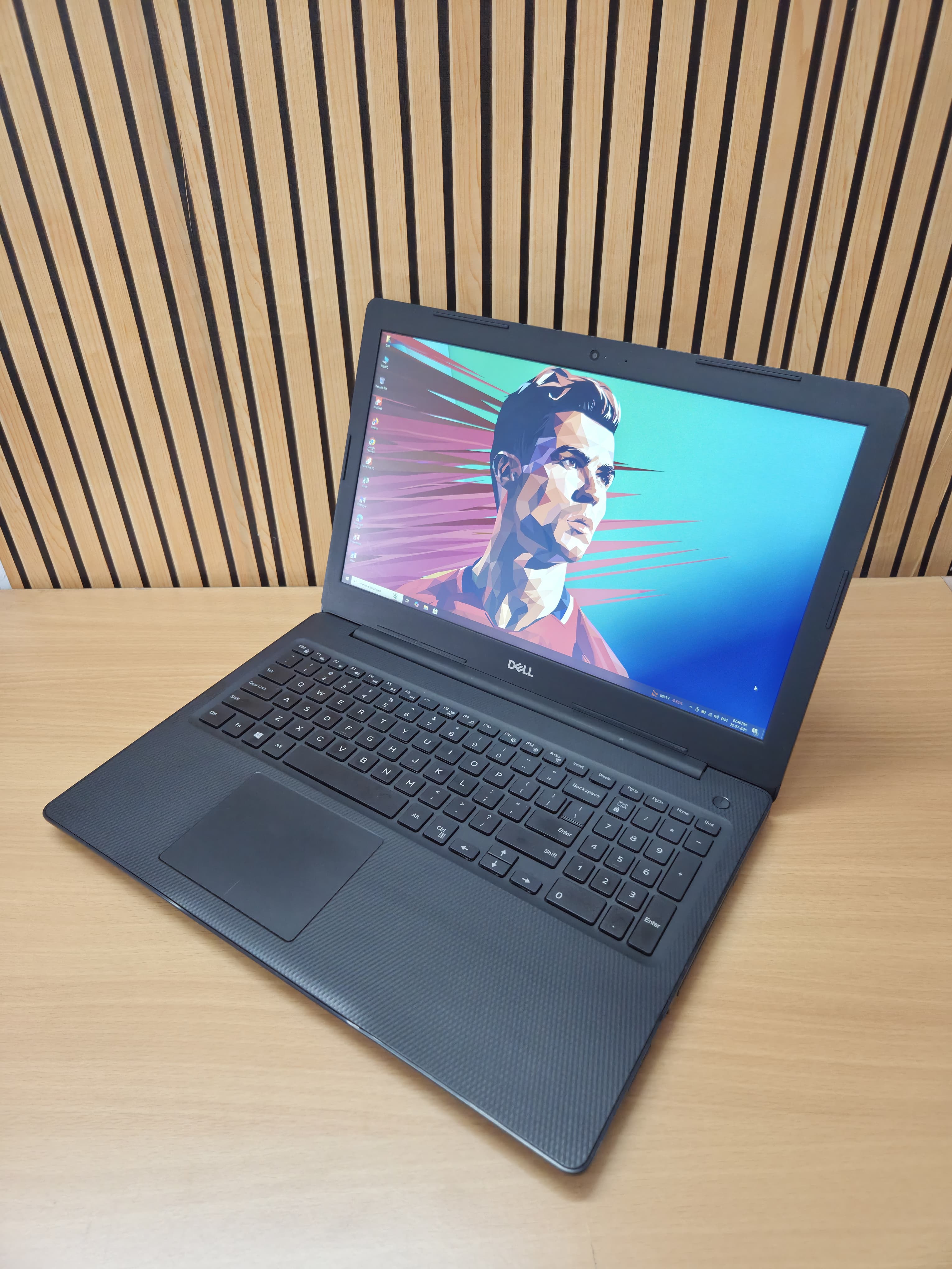 INSPIRON 3580